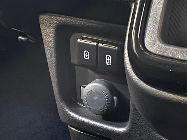 ソリオバンディット ハイブリッドＭＶ　４ＷＤ　ハイブリッドＭ全方位モニター付きナビ　フルセグ　スズキコネクト対応　両側パワースライドドア　ＬＥＤヘッドライト　アダプティブクルーズコントロール　シートヒーター　電動パーキングブレーキ（28枚目）