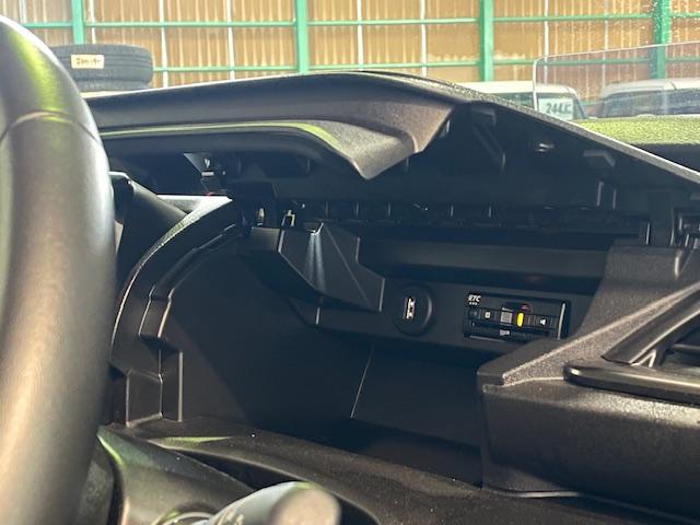 ソリオバンディット ハイブリッドＭＶ　４ＷＤ　ハイブリッドＭ全方位モニター付きナビ　フルセグ　スズキコネクト対応　両側パワースライドドア　ＬＥＤヘッドライト　アダプティブクルーズコントロール　シートヒーター　電動パーキングブレーキ（32枚目）