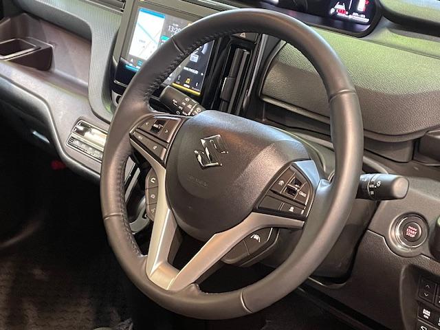 ソリオバンディット ハイブリッドＭＶ　４ＷＤ　全方位モニター付きメモリーナビ　フルセグ　スズキコネクト対応車　両側パワースライドドア　ＬＥＤヘッドライト　シートヒーター　コーナーセンサー　スズキセーフティサポート　Ｂｌｕｅｔｏｏｔｈ（15枚目）