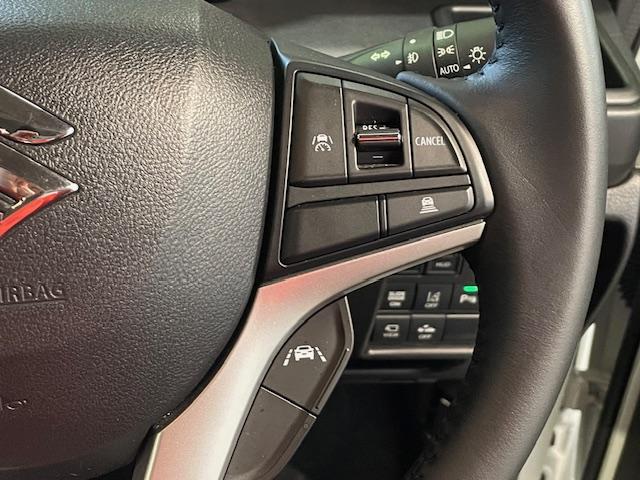 ソリオバンディット ハイブリッドＭＶ　４ＷＤ　全方位モニター付きメモリーナビ　フルセグ　スズキコネクト対応車　両側パワースライドドア　ＬＥＤヘッドライト　シートヒーター　コーナーセンサー　スズキセーフティサポート　Ｂｌｕｅｔｏｏｔｈ（17枚目）