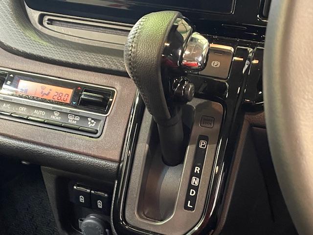 ソリオバンディット ハイブリッドＭＶ　４ＷＤ　全方位モニター付きメモリーナビ　フルセグ　スズキコネクト対応車　両側パワースライドドア　ＬＥＤヘッドライト　シートヒーター　コーナーセンサー　スズキセーフティサポート　Ｂｌｕｅｔｏｏｔｈ（26枚目）