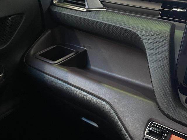 ソリオバンディット ハイブリッドＭＶ　４ＷＤ　全方位モニター付きメモリーナビ　フルセグ　スズキコネクト対応車　両側パワースライドドア　ＬＥＤヘッドライト　シートヒーター　コーナーセンサー　スズキセーフティサポート　Ｂｌｕｅｔｏｏｔｈ（34枚目）