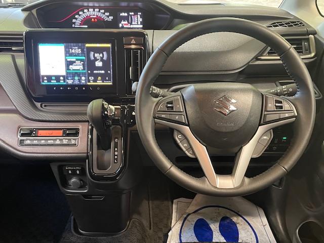 ソリオバンディット ハイブリッドＭＶ　４ＷＤ　全方位モニター付きメモリーナビ　フルセグ　スズキコネクト対応車　両側パワースライドドア　ＬＥＤヘッドライト　シートヒーター　コーナーセンサー　スズキセーフティサポート　Ｂｌｕｅｔｏｏｔｈ（14枚目）
