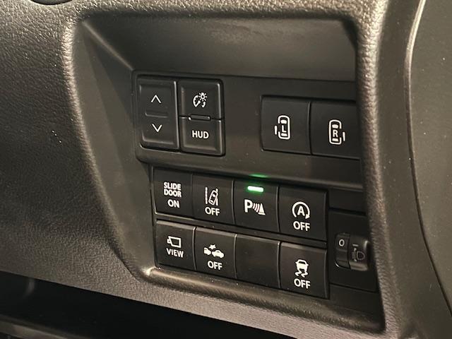 ソリオバンディット ハイブリッドＭＶ　４ＷＤ　全方位モニター付きメモリーナビ　フルセグ　スズキコネクト対応車　両側パワースライドドア　ＬＥＤヘッドライト　シートヒーター　コーナーセンサー　スズキセーフティサポート　Ｂｌｕｅｔｏｏｔｈ（32枚目）