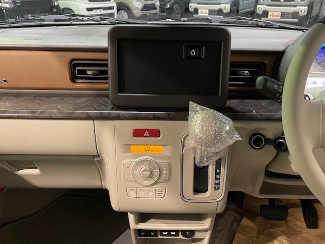 アルトラパンLC ハイブリッドX 4WD スズキコネクト対応車 登録済未使用車 全方位パッケージ オートライト シートヒーター プッシュスタート ステアリングリモコン スズキセーフティ 14インチ純正アルミ Cタイプ充電ソケット(14枚目)