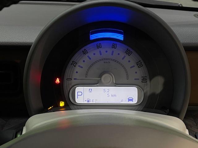 アルトラパンLC ハイブリッドX 4WD スズキコネクト対応車 登録済未使用車 全方位パッケージ オートライト シートヒーター プッシュスタート ステアリングリモコン スズキセーフティ 14インチ純正アルミ Cタイプ充電ソケット(19枚目)