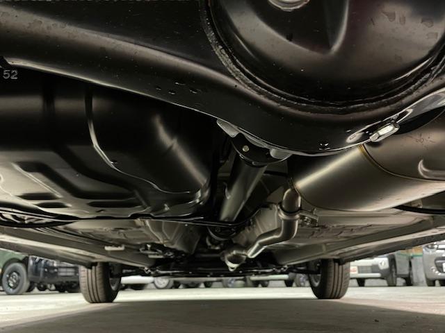 アルトラパンLC ハイブリッドX 4WD スズキコネクト対応車 登録済未使用車 全方位パッケージ オートライト シートヒーター プッシュスタート ステアリングリモコン スズキセーフティ 14インチ純正アルミ Cタイプ充電ソケット(34枚目)