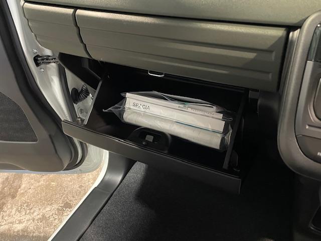 スペーシアギア ハイブリッドＸＺ　ハイブリッドＸＺスズキコネクト／純正９型ナビ／全方位カメラ／フルセグＴＶ／両側パワースライドドア／ＬＥＤヘッドライト＆フォグ／禁煙車／プッシュスタート／スマートキー／前席シートヒーター登録済み未使用（36枚目）