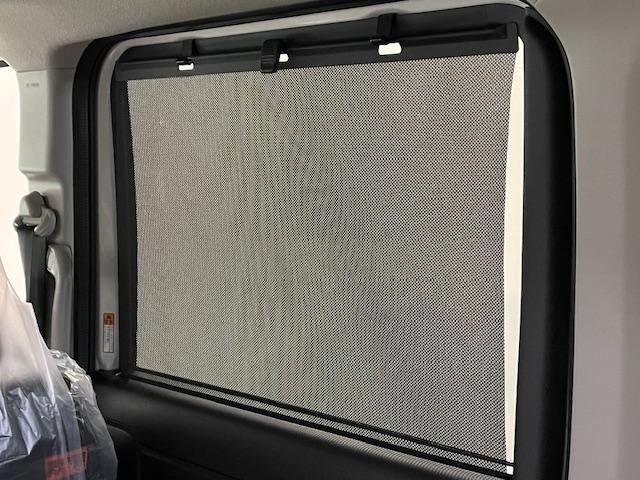 スペーシアギア ハイブリッドＸＺ　ハイブリッドＸＺスズキコネクト／純正９型ナビ／全方位カメラ／フルセグＴＶ／両側パワースライドドア／ＬＥＤヘッドライト＆フォグ／禁煙車／プッシュスタート／スマートキー／前席シートヒーター登録済み未使用（52枚目）