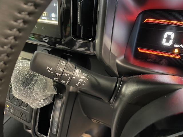 スペーシアギア ハイブリッドＸＺ　ターボ　スズキコネクト／純正９型ナビ／全方位カメラ／フルセグＴＶ／両側パワースライドドア／ＬＥＤヘッドライト＆フォグ／禁煙車／プッシュスタート／スマートキー／前席シートヒーター（30枚目）
