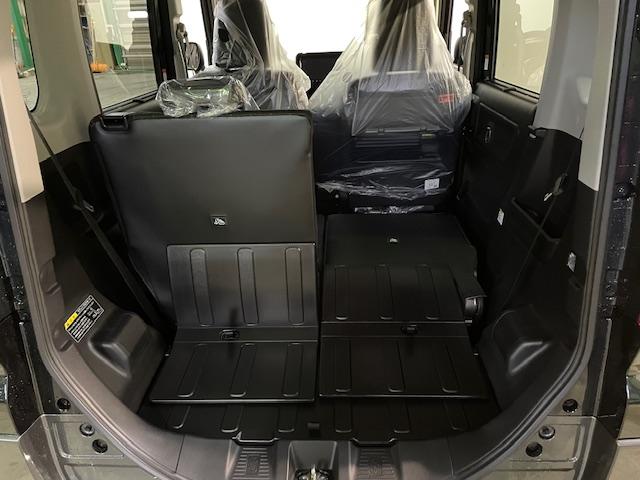 �����S�̃f�B�[���[���Îԁ�