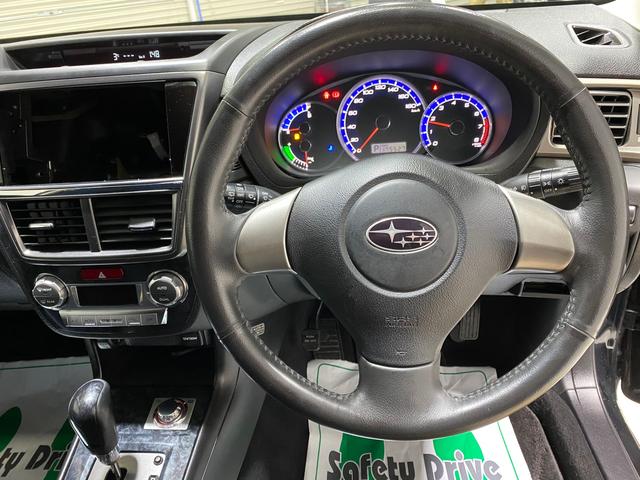 2.0GT ターボ キーレス 純正エアロ 7人乗り HID(10枚目)
