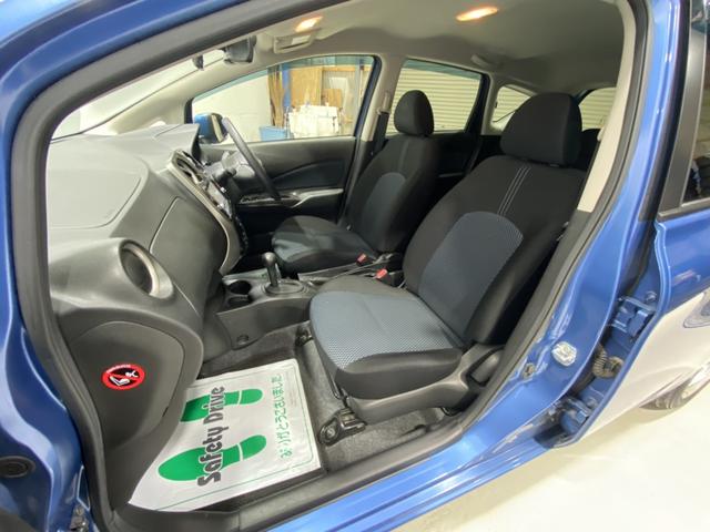 X エマージェンシーブレーキパッケージ ワンオーナー 禁煙車 2駆 純正ナビ フルセグTV CD DVD再生 Bluetooth USB バックカメラ ドライブレコーダー ETC 電動格納ミラー 衝突軽減 横滑り防止 レベライザー(11枚目)