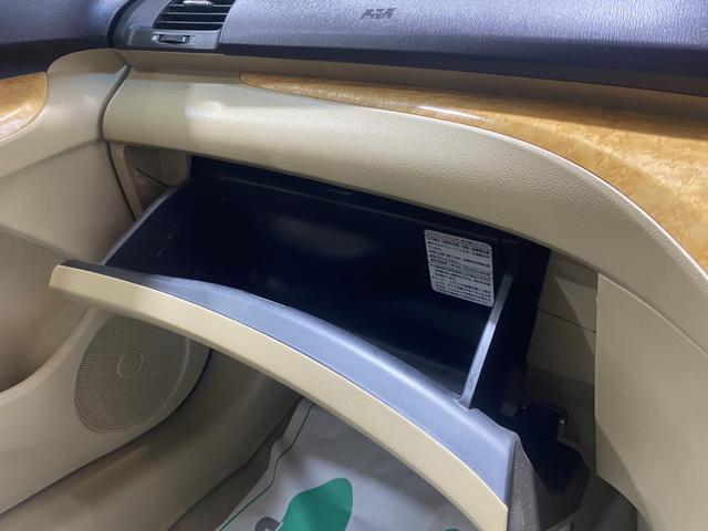 M 社外HDDナビ CD DVD USB Bluetooth フルセグTV バックカメラ ETC 横滑り防止 フルエアロ ローダウン 純正エンジンスターター HIDヘッドライト 電動格納ミラー キーレス(33枚目)