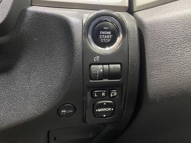 2.0XT ブラックレザーセレクション 禁煙車 純正HDDナビ CD DVD バックカメラ 電動格納ミラー パワーシート 横滑り防止 レザーシート 前席シートヒーター サンルーフ フルフラット 社外16インチアルミホイール 前方ドラレコ(27枚目)