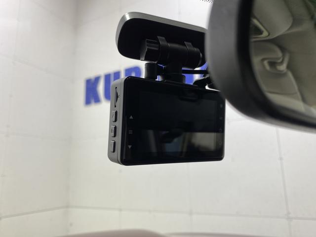2.0XT ブラックレザーセレクション 禁煙車 純正HDDナビ CD DVD バックカメラ 電動格納ミラー パワーシート 横滑り防止 レザーシート 前席シートヒーター サンルーフ フルフラット 社外16インチアルミホイール 前方ドラレコ(31枚目)