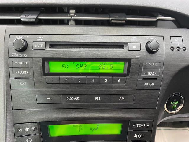 S ワンオーナー 禁煙車 FF2駆 純正オーディオ CD AUX アイストップ 電格ミラー エンジンスターター 横滑り防止 フルフラット デアイサー シートリフター スマートキー 社外15インチアルミ(21枚目)