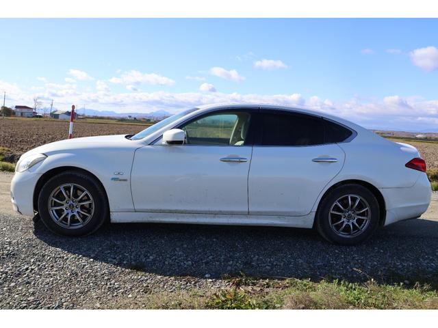 フーガハイブリッド ベースグレード　検２年　買取直販　バックモニター（7枚目）