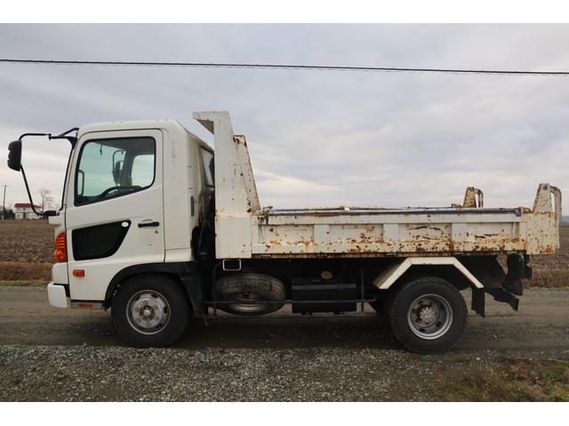 ヒノレンジャー ダンプ　スタッドレス（3枚目）