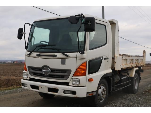 ヒノレンジャー ダンプ　スタッドレス（4枚目）