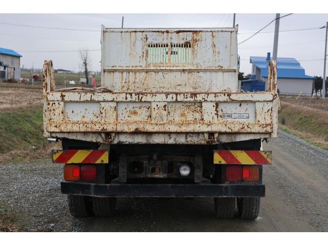 ヒノレンジャー ダンプ　スタッドレス（8枚目）