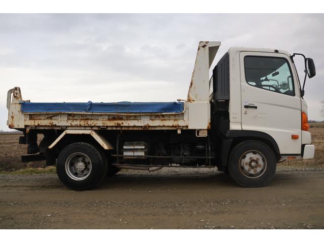 ヒノレンジャー ダンプ　スタッドレス（9枚目）