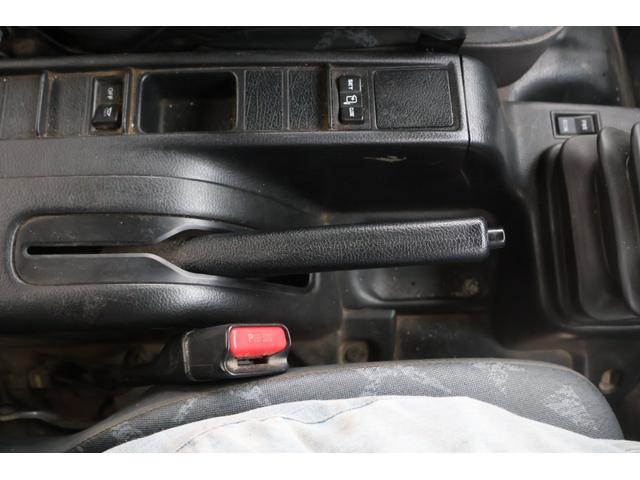 ヒノレンジャー ダンプ　スタッドレス（18枚目）