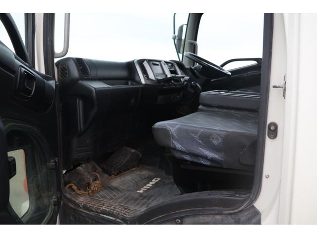 ヒノレンジャー ダンプ　スタッドレス（19枚目）