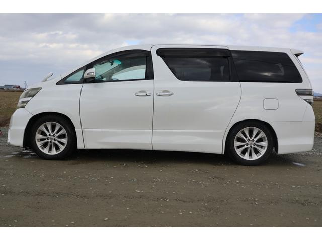ヴェルファイア ２．４Ｚ　プラチナムセレクション　検２年　両側電動スライドドア　キャプテンシート（2枚目）