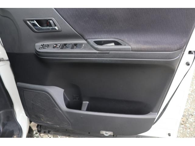 ヴェルファイア ２．４Ｚ　プラチナムセレクション　検２年　両側電動スライドドア　キャプテンシート（10枚目）