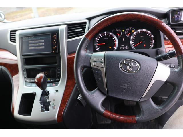 ヴェルファイア ２．４Ｚ　プラチナムセレクション　検２年　両側電動スライドドア　キャプテンシート（13枚目）