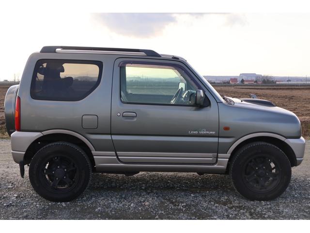 ジムニー ランドベンチャー　検２年　　リビルトタービン交換後未走行　社外ホイール　ハーフレザー（9枚目）