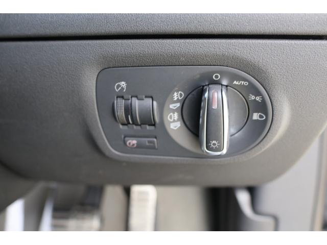 TTクーペ 3.2クワトロ 検2年 パドルシフト ETC ドラレコ HDD 革シート バックモニター キーレス 社外ホイール 地デジ(17枚目)