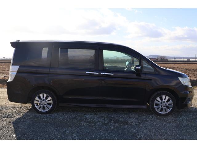 ステップワゴンスパーダ クールスピリット　検２年　両側電動スライドドア　ＥＴＣ　パドルシフト　バックモニター（7枚目）