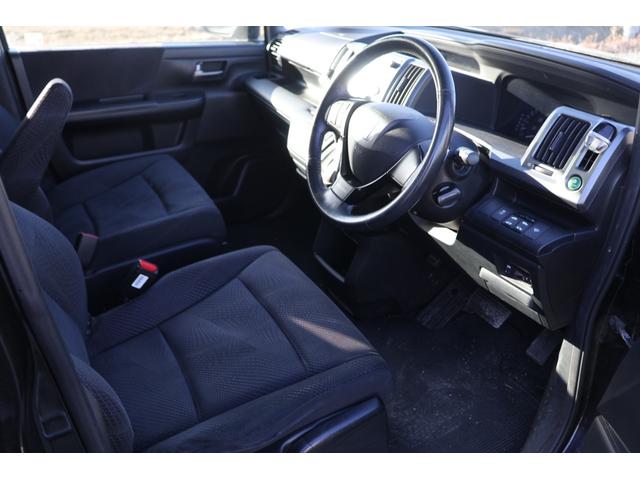 ステップワゴンスパーダ クールスピリット　検２年　両側電動スライドドア　ＥＴＣ　パドルシフト　バックモニター（10枚目）