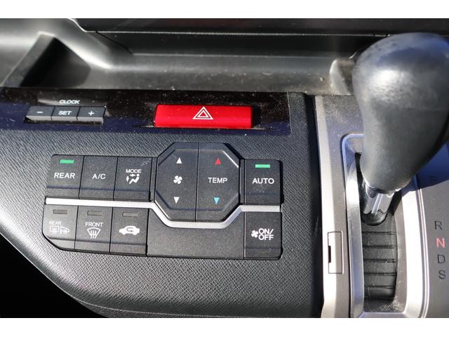 ステップワゴンスパーダ クールスピリット　検２年　両側電動スライドドア　ＥＴＣ　パドルシフト　バックモニター（15枚目）