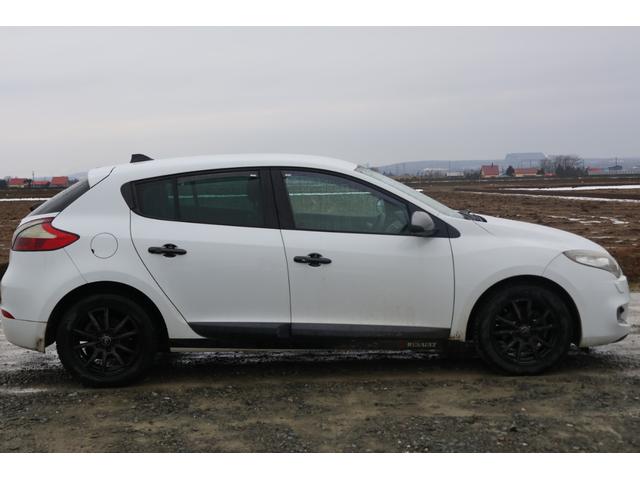 メガーヌ ＧＴライン　買取直販　クルコン　カードキー（7枚目）