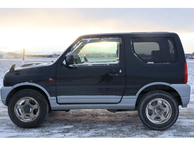ジムニー ランドベンチャー　４ｗｄ　検２年　スタッドレスタイヤ（4枚目）