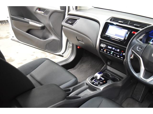 グレイス ハイブリッドLX 4WD 1年保証/走行無制限 事故歴なし 修復歴なし 純正Gathersナビ 寒冷地仕様 LEDヘッドL クルコン シートヒーター エンジンプッシュスタート ETC ステアリングスイッチ ECON(49枚目)