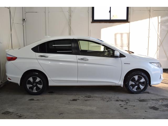 グレイス ハイブリッドLX 4WD 1年保証/走行無制限 事故歴なし 修復歴なし 純正Gathersナビ 寒冷地仕様 LEDヘッドL クルコン シートヒーター エンジンプッシュスタート ETC ステアリングスイッチ ECON(53枚目)