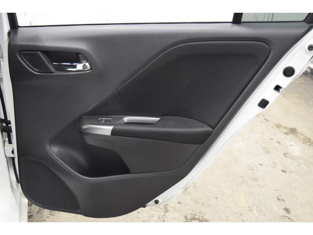 グレイス ハイブリッドLX 4WD 1年保証/走行無制限 事故歴なし 修復歴なし 純正Gathersナビ 寒冷地仕様 LEDヘッドL クルコン シートヒーター エンジンプッシュスタート ETC ステアリングスイッチ ECON(80枚目)