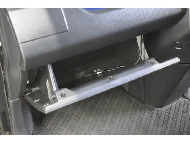タンク カスタムＧ　４ＷＤ　２年保証／走行無制限　事故歴なし　修復歴なし　ワンオーナー　寒冷地仕様　社外９インチデカナビ　クルコン　両側Ｐスラ　全周囲カメラ　ＬＥＤヘッドＬ　シートヒーター　ビルトインＥＴＣ　純正エンスタ（30枚目）