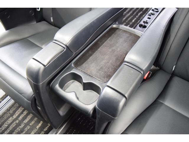 ヴェルファイアハイブリッド ＺＲ　Ｇエディション　４ＷＤ　１年保証／走行無制限　事故歴なし　修復歴なし　モデリスタフルエアロ　純正ＨＤＤナビ　後席Ｍ　黒革　トヨタプレミアムサウンド　Ｐバックドア　両側Ｐスラ　ツインＳルーフ　寒冷地仕様　社外エンスタ（39枚目）