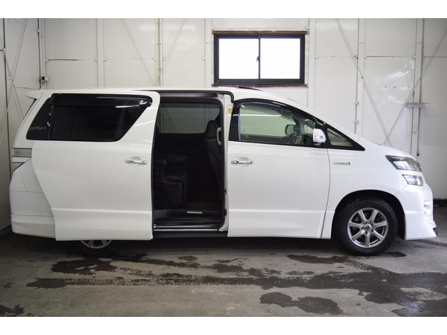 ヴェルファイアハイブリッド ＺＲ　Ｇエディション　４ＷＤ　１年保証／走行無制限　事故歴なし　修復歴なし　モデリスタフルエアロ　純正ＨＤＤナビ　後席Ｍ　黒革　トヨタプレミアムサウンド　Ｐバックドア　両側Ｐスラ　ツインＳルーフ　寒冷地仕様　社外エンスタ（65枚目）