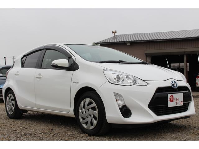 S 車検整備付き 本州仕入 純正ナビ Bカメラ 地デジ Bluetooth Pスタート 夏冬タイヤ付き Tチェーン車(8枚目)