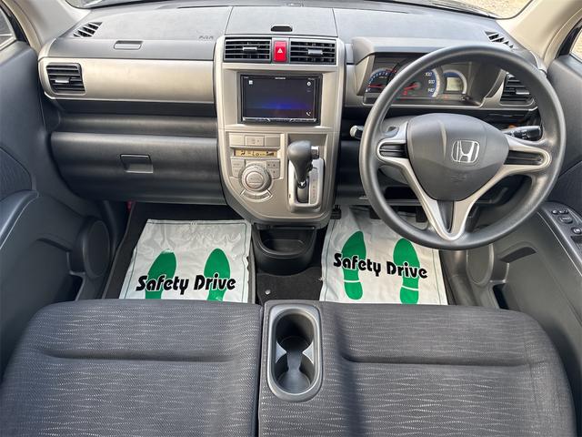 ゼストスパーク Ｗ　４ＷＤ　ＨＩＤ　スマートキー　電動格納ミラー　ベンチシート　ＡＴ　盗難防止システム　ＡＢＳ　アルミホイール　衝突安全ボディ　エアコン　パワーステアリング　パワーウィンドウ（2枚目）