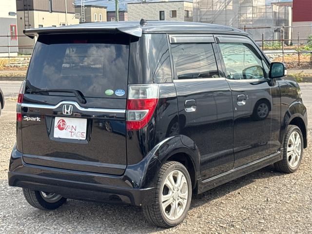 ゼストスパーク Ｗ　４ＷＤ　ＨＩＤ　スマートキー　電動格納ミラー　ベンチシート　ＡＴ　盗難防止システム　ＡＢＳ　アルミホイール　衝突安全ボディ　エアコン　パワーステアリング　パワーウィンドウ（33枚目）