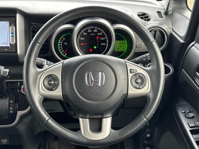 Ｎ－ＢＯＸ Ｇ・ターボＬパッケージ　４ＷＤ　バックカメラ　両側電動スライドドア　ナビ　ＴＶ　オートクルーズコントロール　スマートキー　アイドリングストップ　電動格納ミラー　ベンチシート　ＣＶＴ　盗難防止システム　ＡＢＳ　ＥＳＣ　ＣＤ（3枚目）