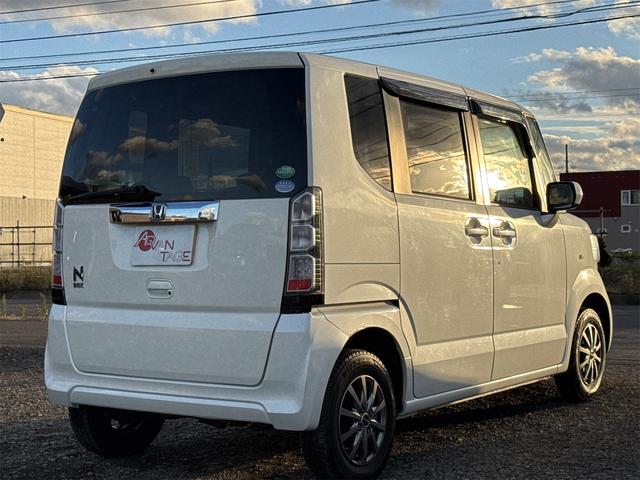 Ｎ－ＢＯＸ Ｇ・Ｌパッケージ　４ＷＤ　両側スライド・片側電動　ナビ　スマートキー　アイドリングストップ　電動格納ミラー　ベンチシート　ＣＶＴ　盗難防止システム　ＡＢＳ　ＥＳＣ　ＣＤ　ＤＶＤ再生　ＵＳＢ　ミュージックプレイヤー接続可（23枚目）