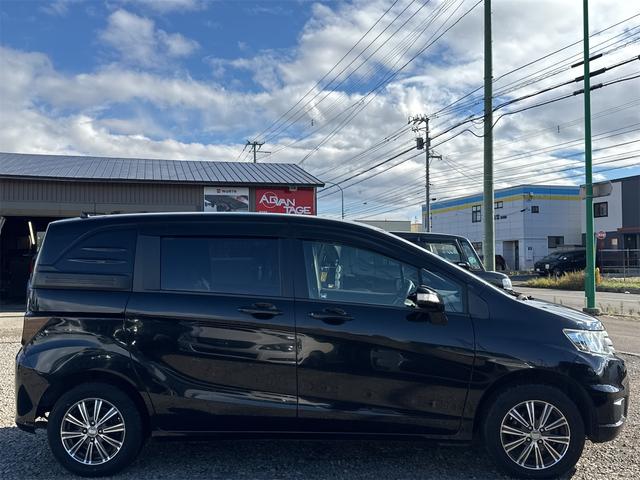 HONDA FREED SPIKE G JUST SELECTION